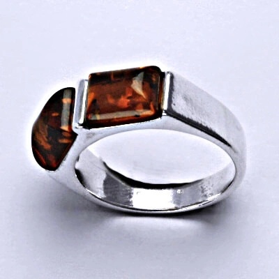 Čištín Stříbrný s přírodními jantary 4157