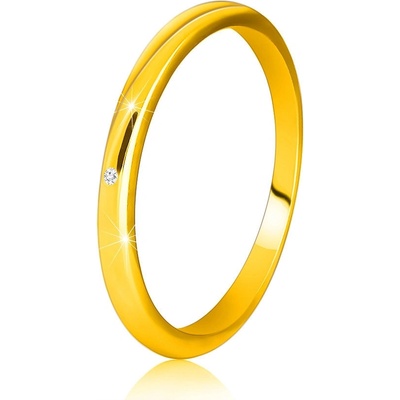 Šperky Eshop Prsten ze žlutého zlata tenká hladká ramena čirý zirkon S4GG248.31