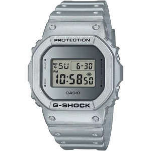 Casio DW-5600FF-8ER Часовници