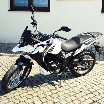 SYMNH T 300 - ČERNÁ-BÍLÁ – Zbozi.Blesk.cz