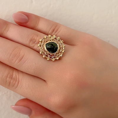 Lillian Vassago Exkluzivní zlatý prsten se smaragdem LLV22 GR300ST