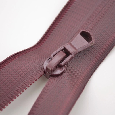 Takoy Zips Sarah vodeodolný s dvoma bežcami 5 mm - ostružinová 95 cm
