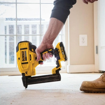 Image 1 of DEWALT DCN681N-XJ