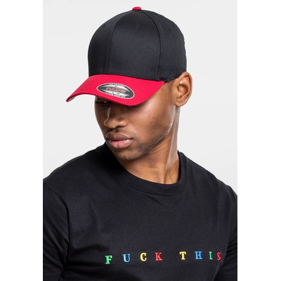 Urban Classics Шапка с козирка в черно и червено Flexfit Wooly Combed 2-ToneUB-6277T-00044 - Черен, размер S/M