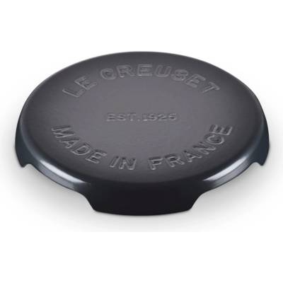Le Creuset Подложка за горещи съдове SIGNATURE 22 см, FLINT, чугун, Le Creuset (LECR10116224440030)