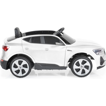 Audi - Акумулаторен джип Audi Sportback бял