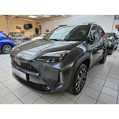 Toyota Yaris Cross Hybrid Teamplayer 96 kW