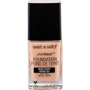 Wet n Wild Photo Focus zmatňujúci fluidný make-up Soft Ivory 30 ml