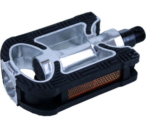 Force 910 Al pedále
