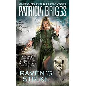 Raven's Strike (ISBN: 9780441013128)