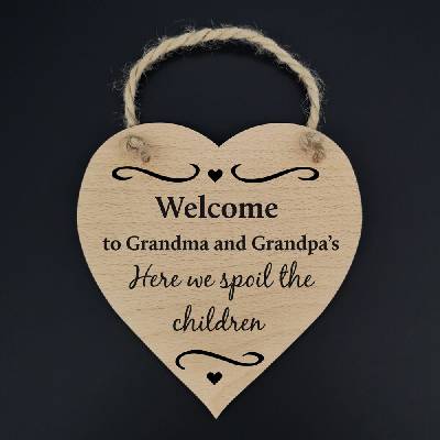 AMADEA Dřevěné srdce s anglickým textem Welcome... masivní dřevo velikost 16 cm český výrobek