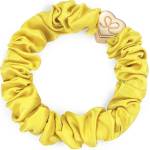 By Eloise London Gold Heart Silk Scrunchie цвят Mellow Yellow
