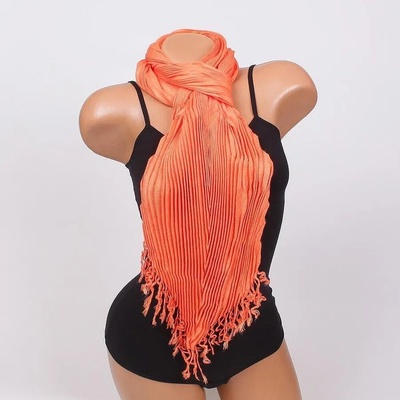 Плисиран шал в оранжево с ресни