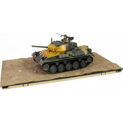 Forces of Valor M24 Chaffee US Army 79th Tank Btn Han River South Korea 1950 w 1 Figure 1:32