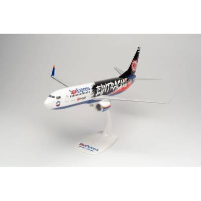 Herpa B737-8ASWL SunExpress Eintracht Frankfurt Colors 1:100