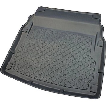 Image 1 of Гумирана стелка за багажник за Mercedes E-Class W212 (2009-2016) Sedan without wings; boot goes upwards towards backseat