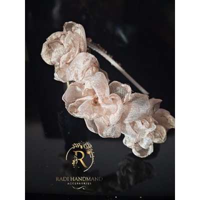 Radi handmade Елегантна диадема с цветя от коприна и кристали (991)