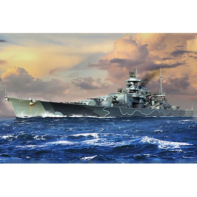 Trumpeter Scharnhorst Battleship 1:700