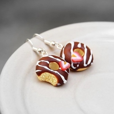 CircusMind sladké náušnice Fimo donuty s jahůdkami S4028