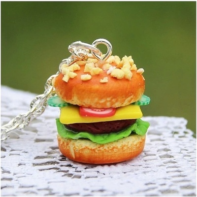 Prosperk Řetízek s přívěskem fimo hamburger S1150