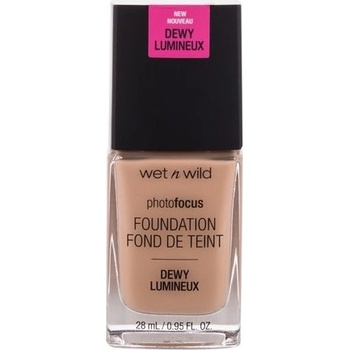 Wet n Wild Photo Focus Dewy vysoce krycí rozjasňující make-up Desert Beige 28 ml
