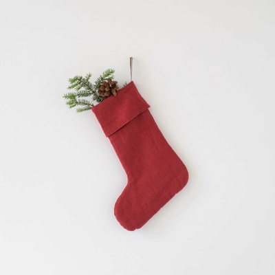Linen Tales Červená vánoční lněná závěsná dekorace Linen Tales Christmas Stocking červená