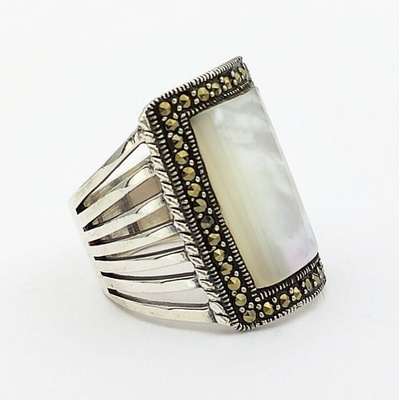 Zlato minerály Stříbrný prsten perleť a markazit ST05752sd55