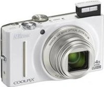 Nikon COOLPIX S8200 - Heureka.cz
