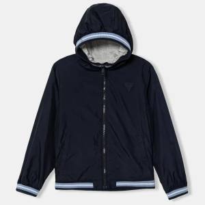 GUESS Яке ветровка Guess в тъмносин цвят, с мека памучна подплата