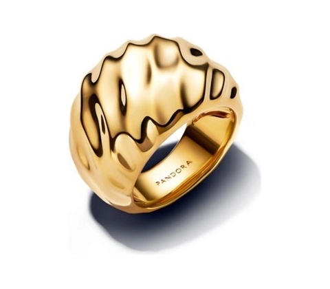 Pandora 163884C00