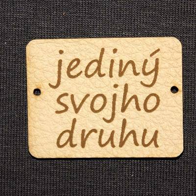 Štítok - Jediný svojho druhu Materiál/farba: Hnedá koženka