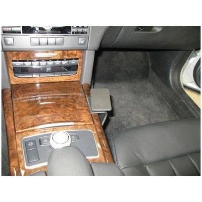 Brodit ProClip montážna konzola na palubnú dosku pre Mercedes Benz E-Class, Sedan 09-16, 834333