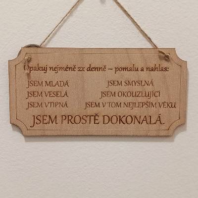 Cedulka afirmace Žena