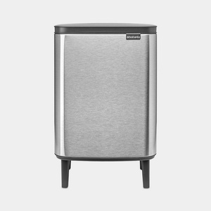 Brabantia 12 л кош за смет в цвят матиран инокс Brabantia от серия Bo Hi (1006650)