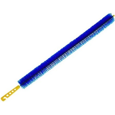 Cedric Kefa na radiátor dlhá