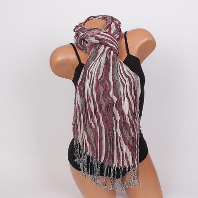 Шал в розово и бяло с ресни