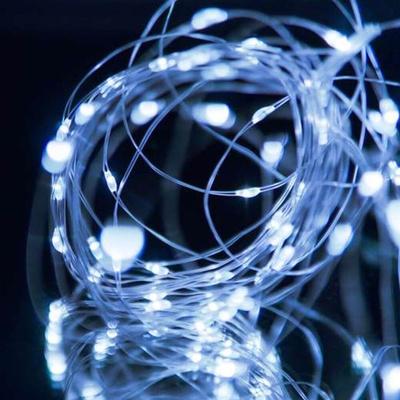 Tesla nano řetěz 50LED 6500K 5m + 30cm kabel 3x AA baterie časovač IP44