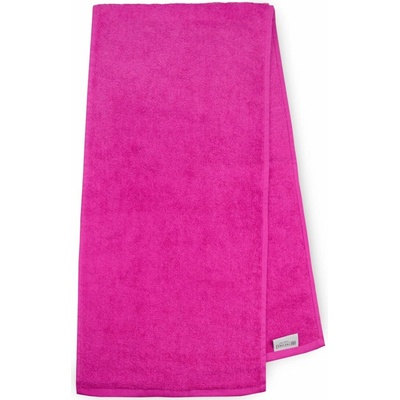 The One Towelling 1027 športový uterák magenta 30 x 130 cm