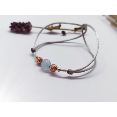 Дамска гривна със злато и естествени камъни