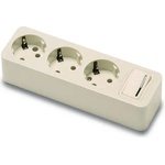 Famatel 3 Plug Switch (2523)