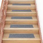 vidaXL Изтривалки за стълби, самозалепващи се, 30 бр. , 76x20 см, светлосиви, правоъгълни (3365724)
