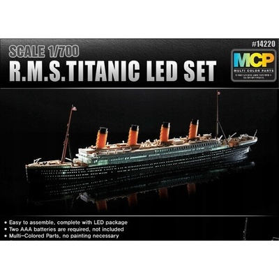 Academy Titanic s LED osvětlením 14220 1:700