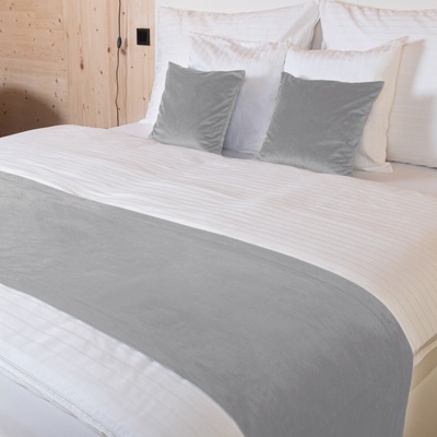 Biante přehoz na postel Zamatový Velvet Prémium SVP-039 Sivý 60 x 240 cm