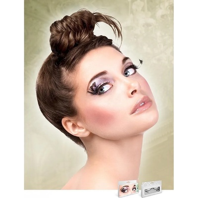 Черни, къси мигли с акцент от пера