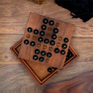 SuckUK Дървена Логическа Игра Solitaire