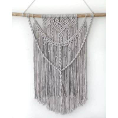 Světle šedé macramé na zeď Moonlight, 63 x 70 cm
