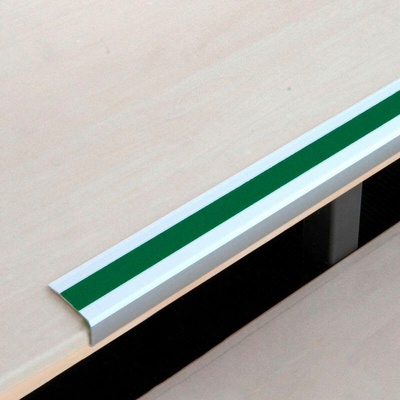 Protiskluzová schodová lišta, Aluminium m2, Easy Clean, zelená, š 1000 mm, síla materiálu 3 mm