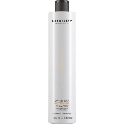 Luxury Day By Day Nutrishine šampón pre výživu a lesk Green Light 1000 ml