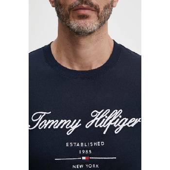 Tommy Hilfiger Памучна тениска Tommy Hilfiger в тъмносиньо с апликация MW0MW33691 (MW0MW33691)