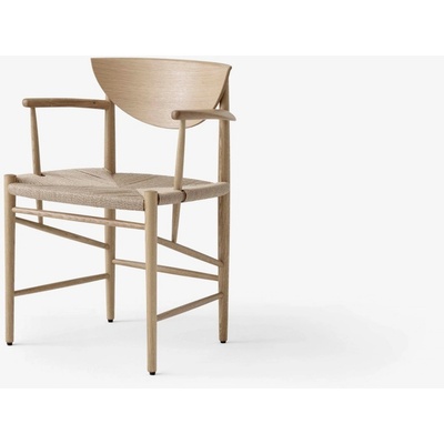 &Tradition Drawn HM4 oak